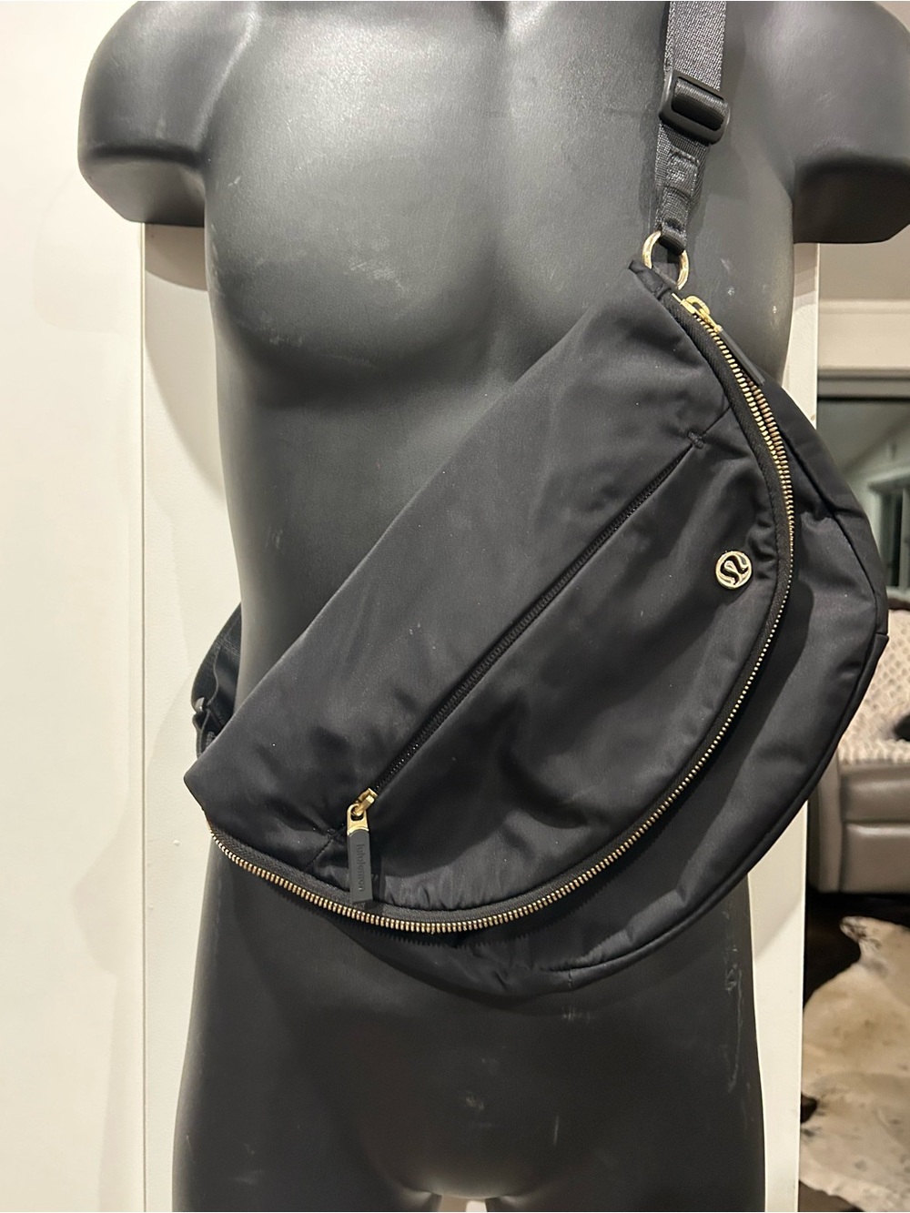 lululemon athletica Black Crossbody Sling Bag with Gold Hardware